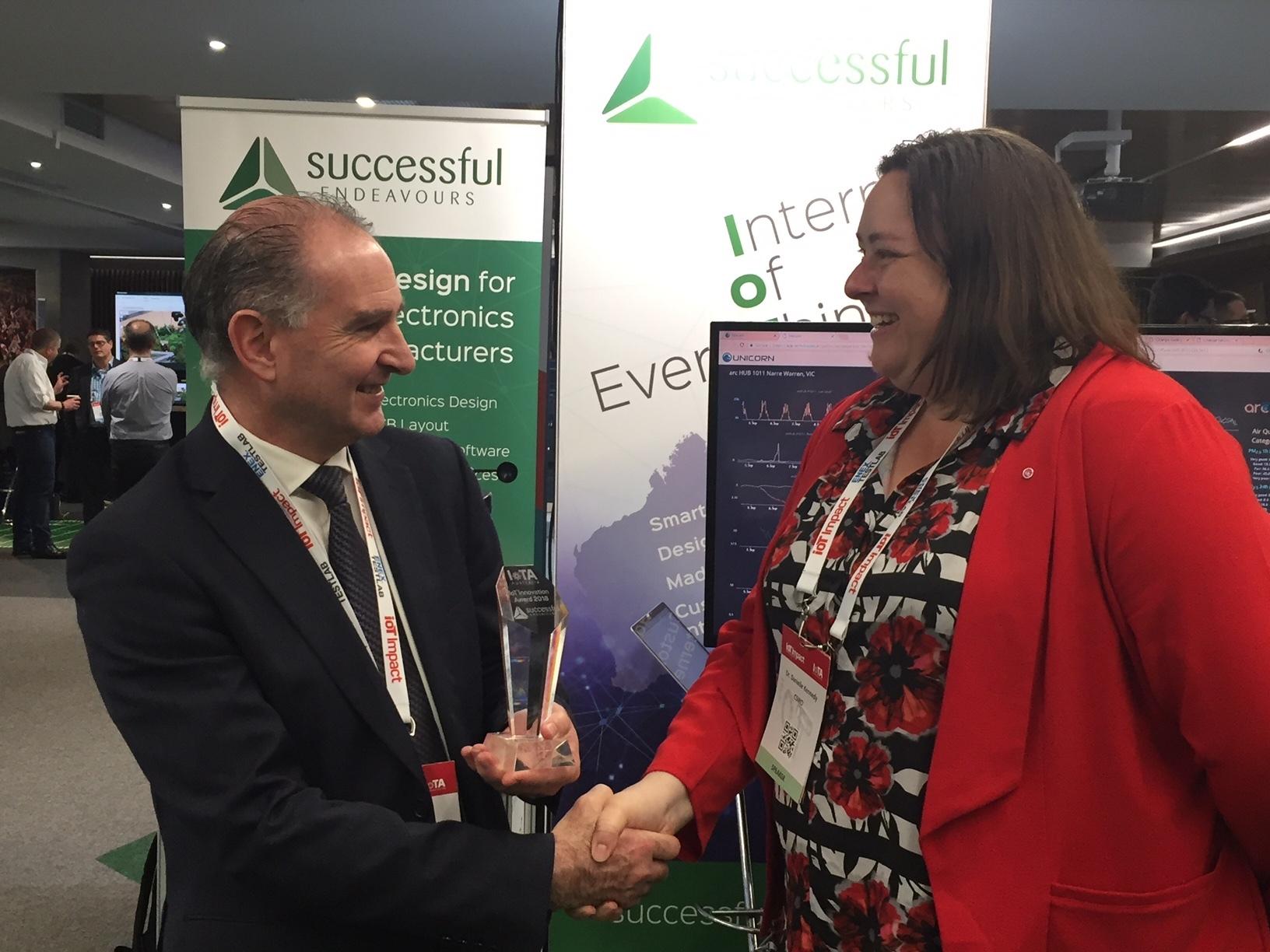 IoT Innovation Award 2018 with IoTAA MWG Chair Danielle Kennedy